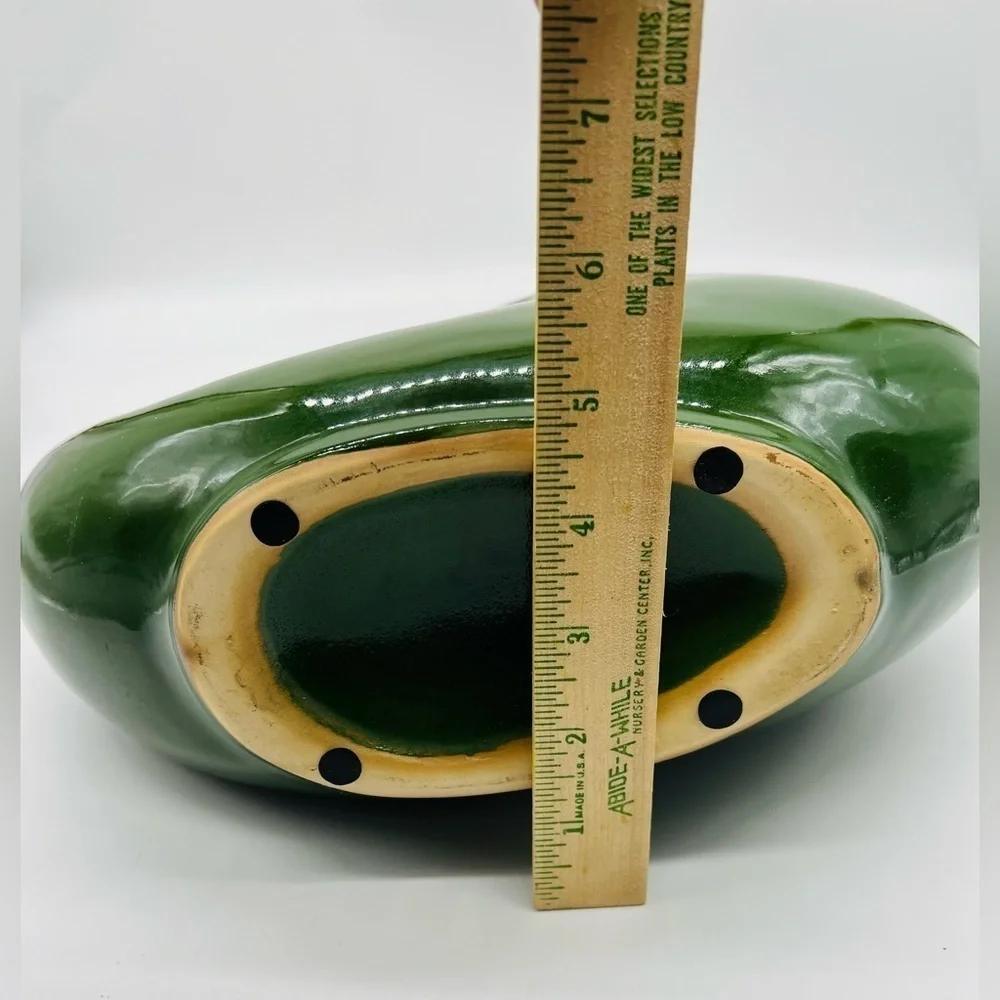 unique pottery home accent conversation piece in excellent condition